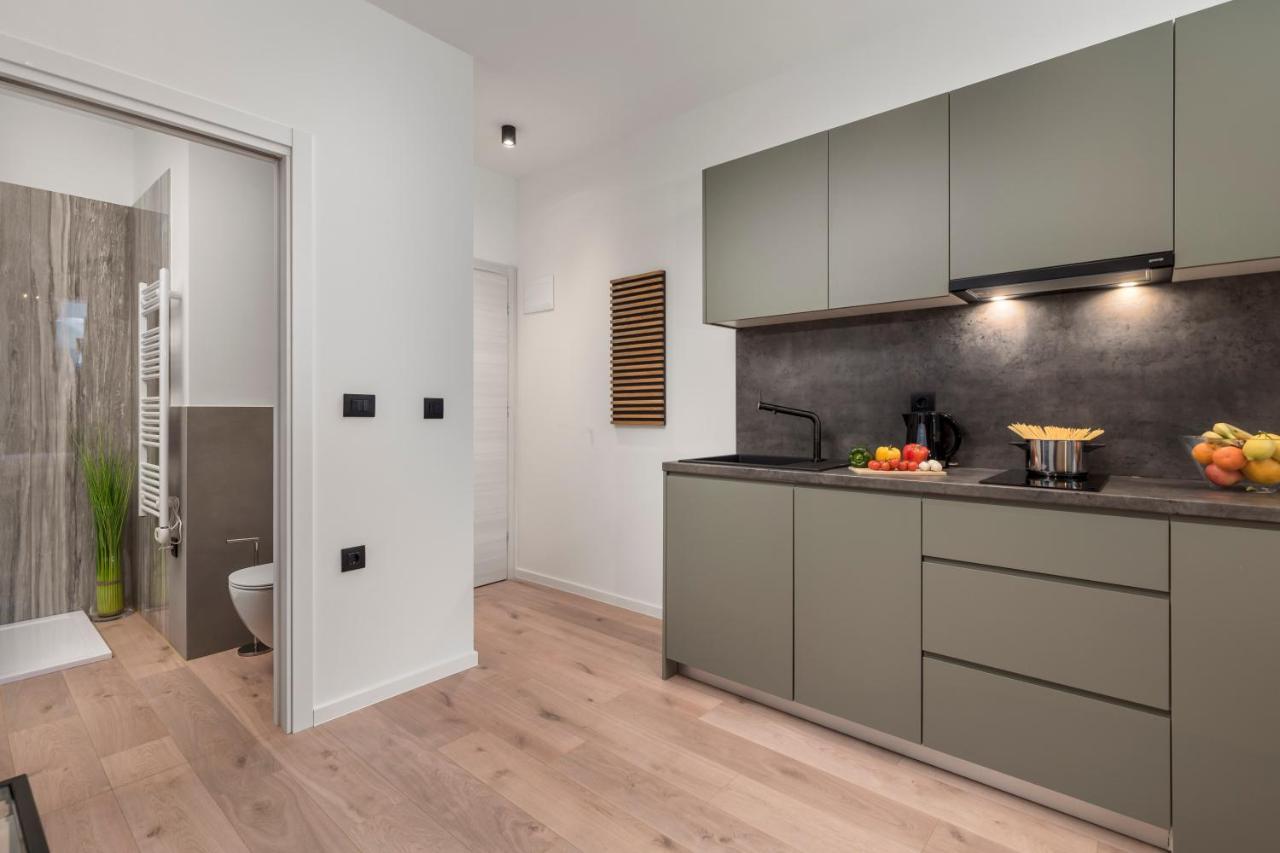 Deluxe Apartments & Rooms "In The Center" 리예카 외부 사진