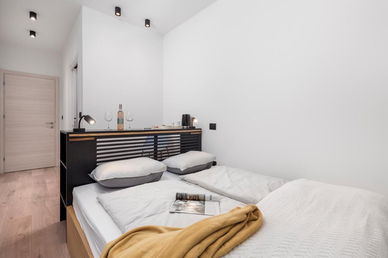 Deluxe Apartments & Rooms "In The Center" 리예카 외부 사진