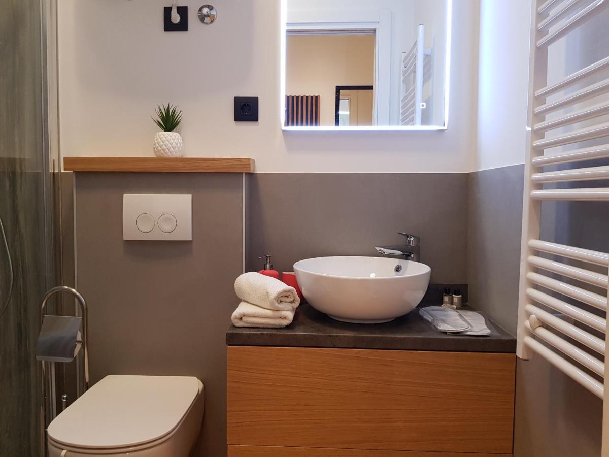 Deluxe Apartments & Rooms "In The Center" 리예카 외부 사진